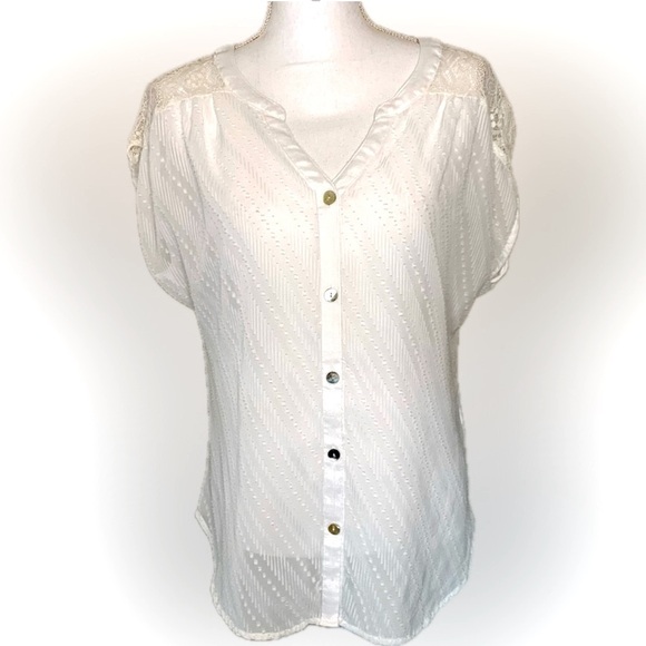 Fig and Flower Anthropologie Button Down Top Blouse Crochet Women Lace Medium - Picture 1 of 9